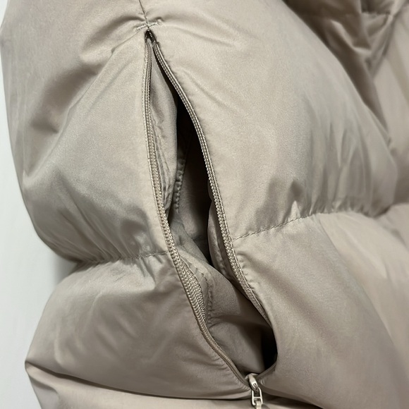 Aritzia Babaton Duvet Puff Vest Almond Tan - Picture 10 of 13